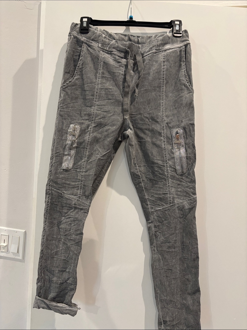 Women's Gray Skinny Drawstring Jogger Pants